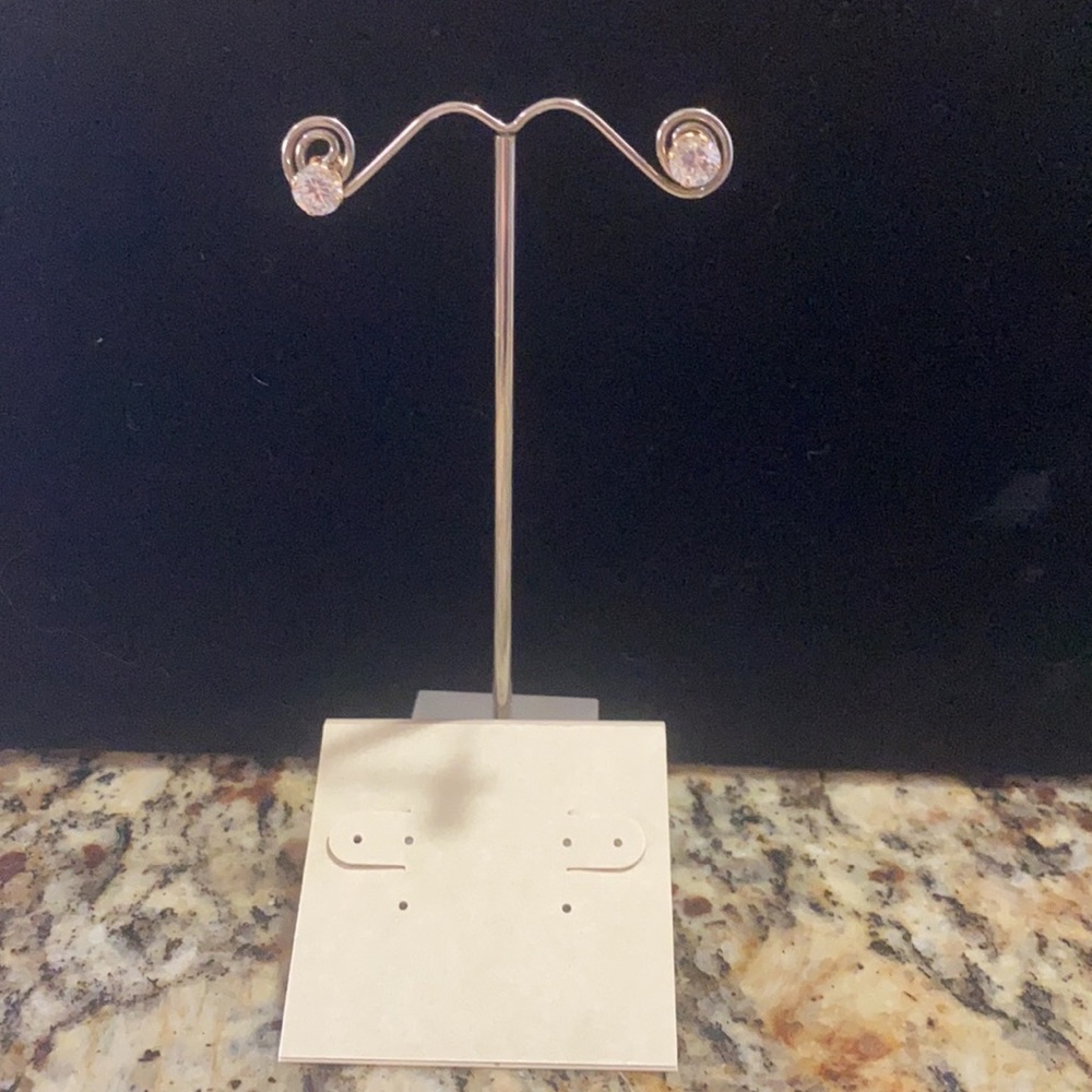 14K yellow gold CZ stud earrings